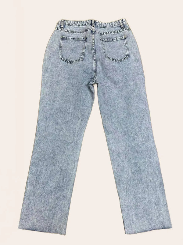 Women's Distressed Straight Leg Jeans Full Look